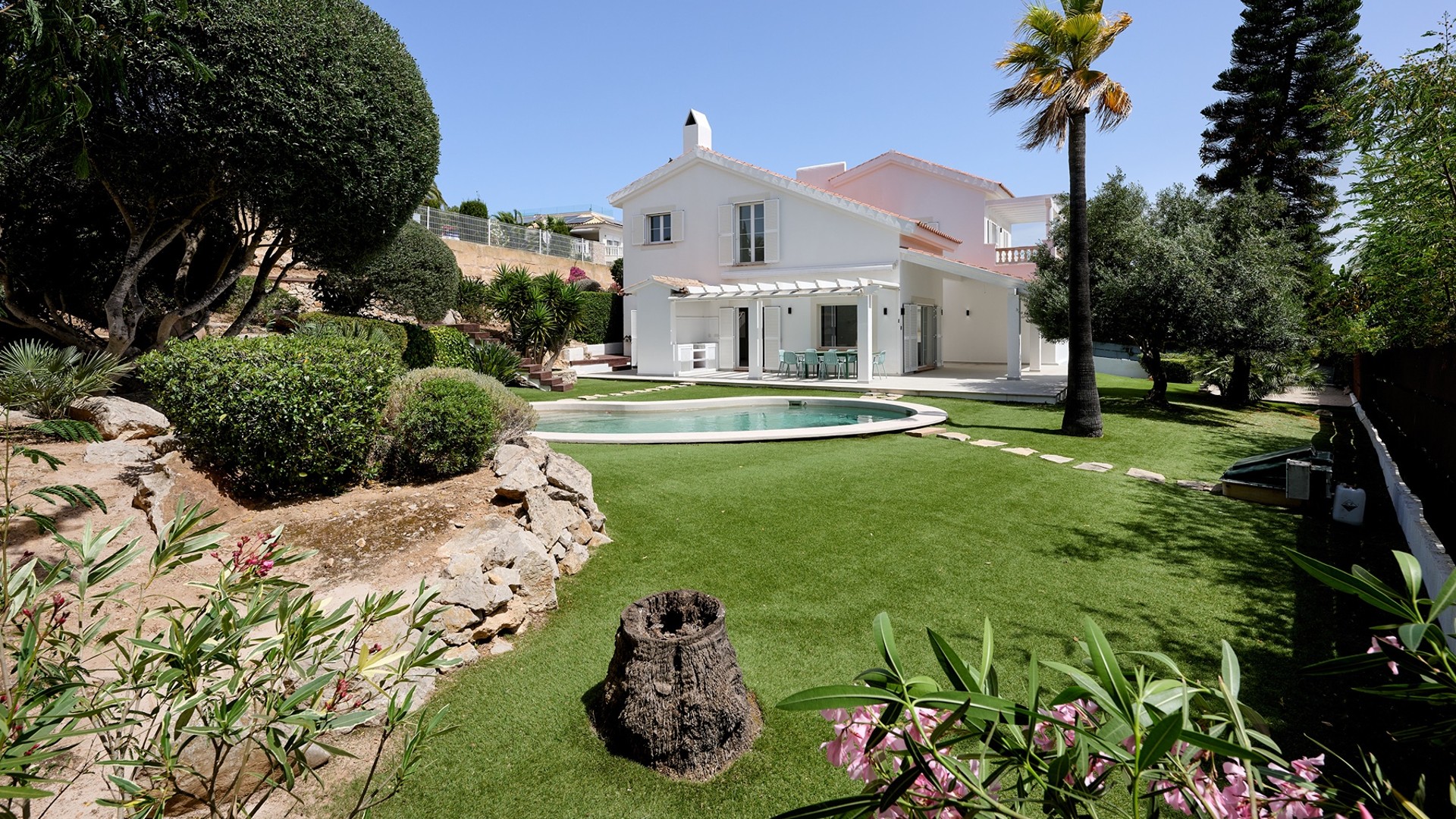 VILLA EN NOVA SANTA PONSA