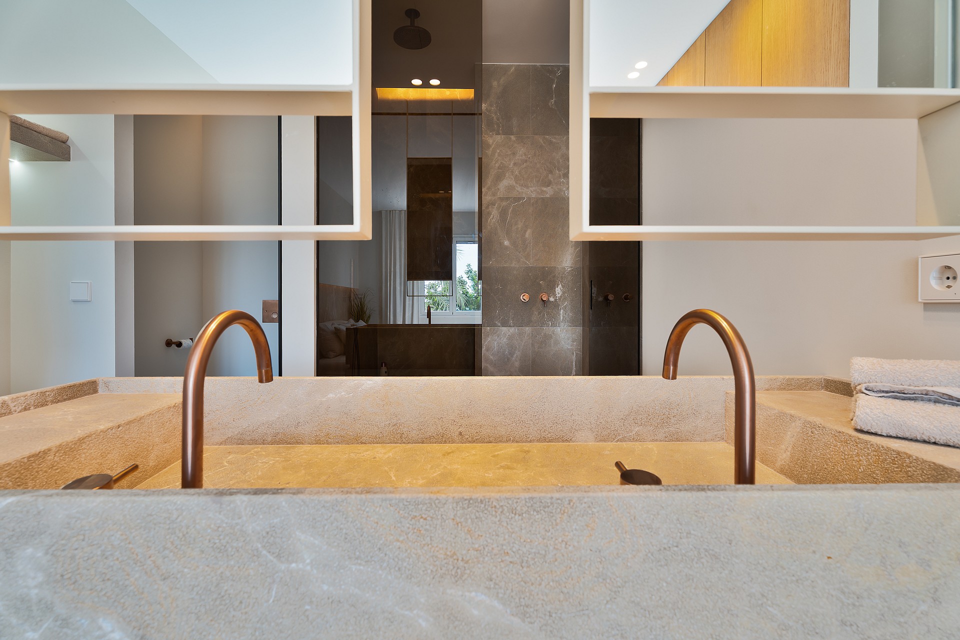 Paseo Maritimo Residence