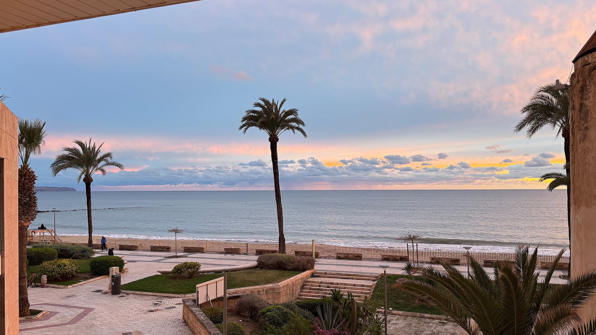 PALMA BEACH APARTMENT