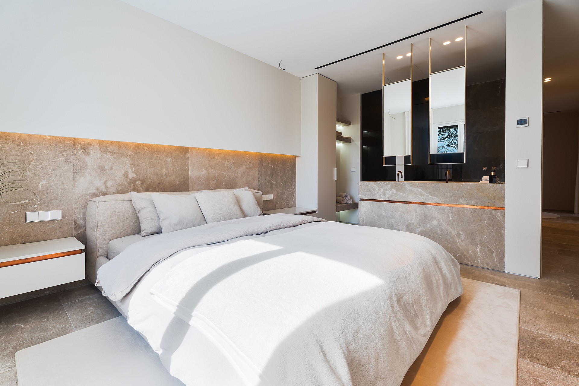Paseo Maritimo Residence