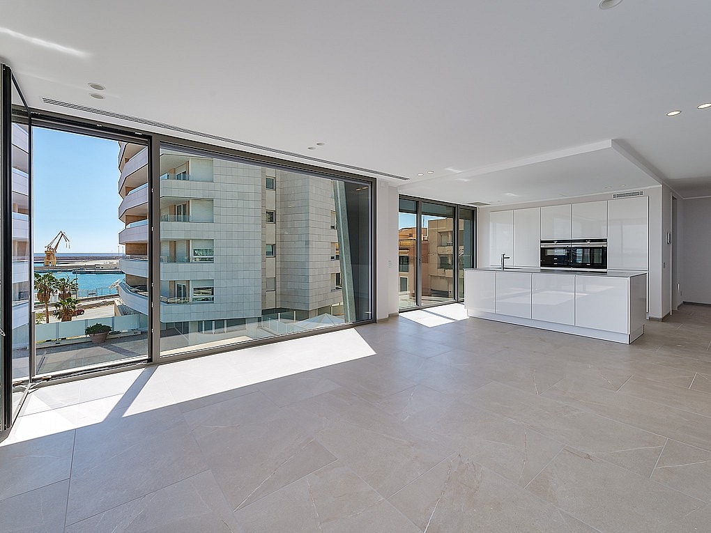 Open-plan living and kitchen, new-build apartment Paseo Marítimo