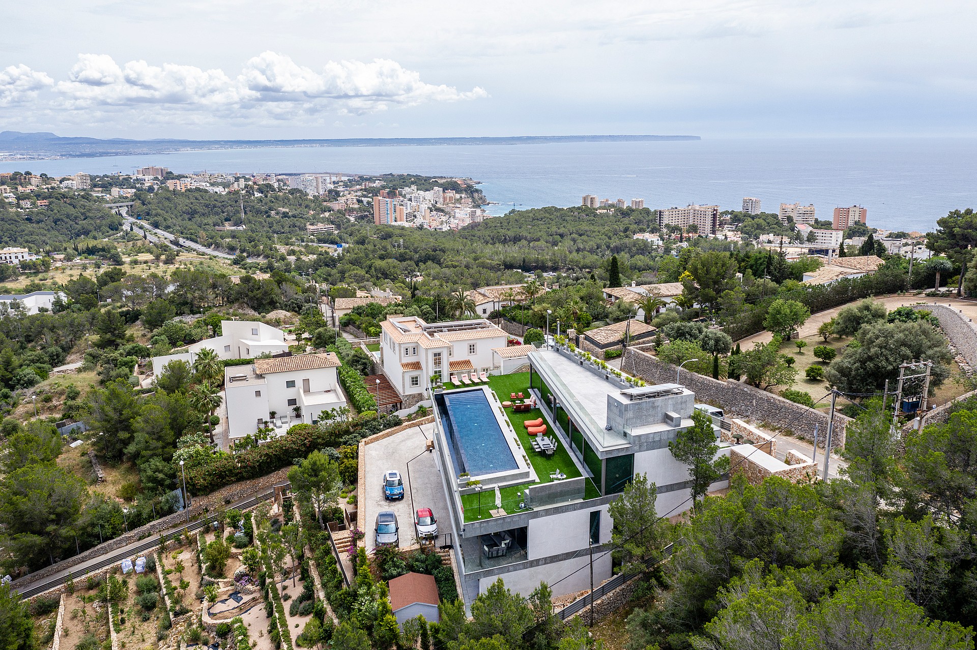 VILLA GENOVA