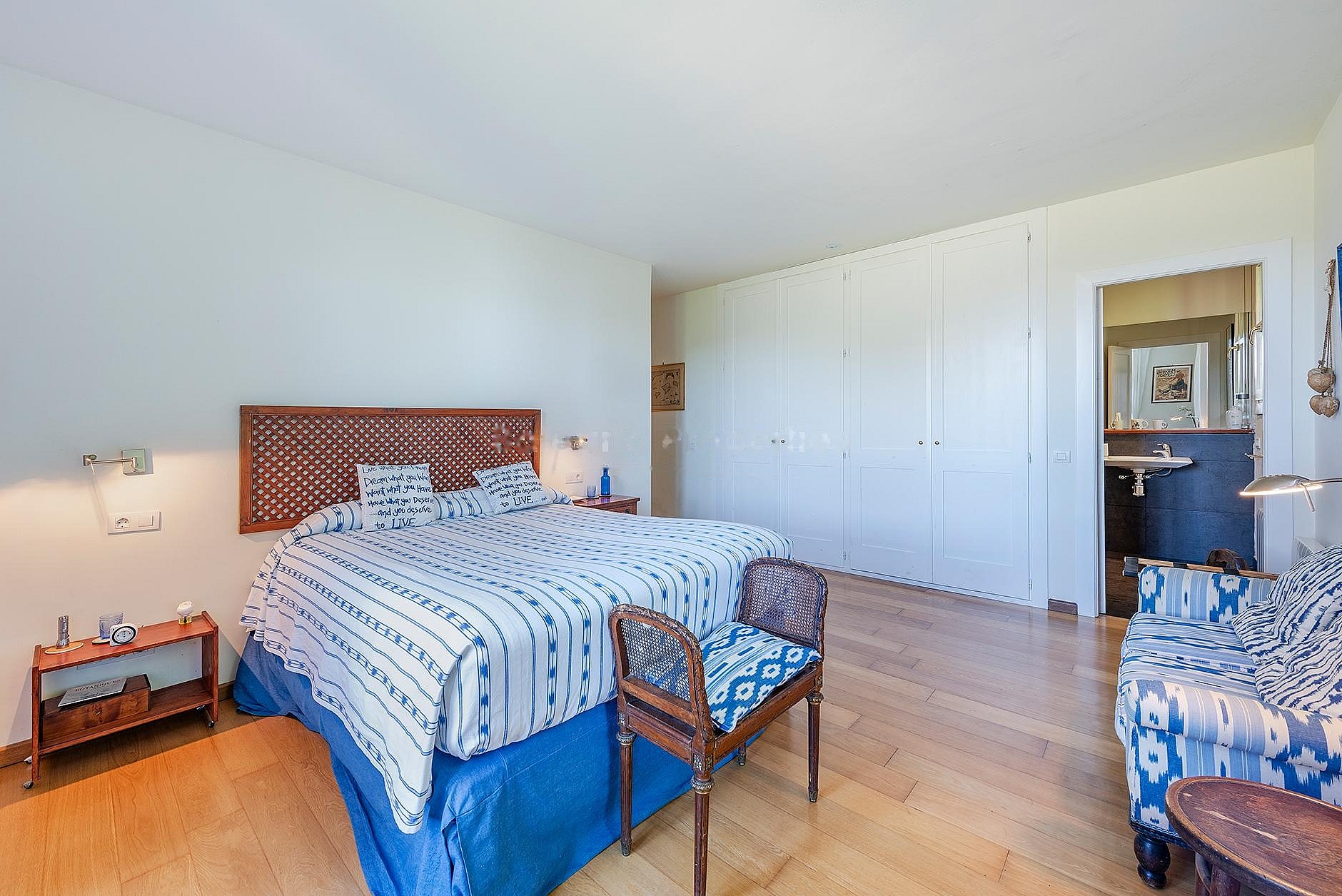 GEORGE SAND VILLA