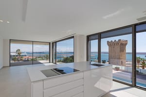 APARTMENT IN PASEO MARITIMO