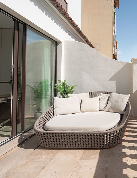 Paseo Maritimo Residence