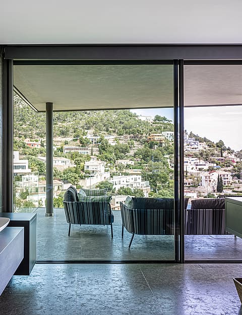 VILLA GENOVA