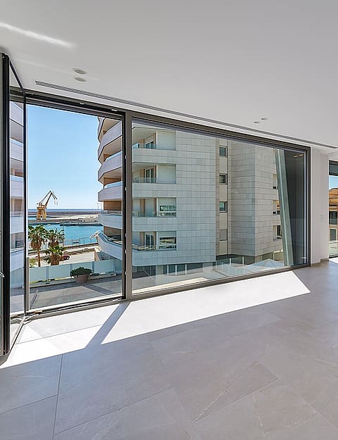 Open-plan living and kitchen, new-build apartment Paseo Marítimo