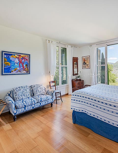 GEORGE SAND VILLA