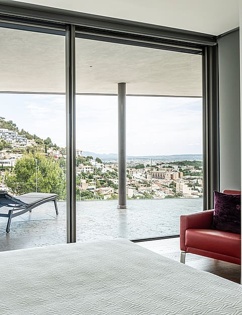 VILLA GENOVA
