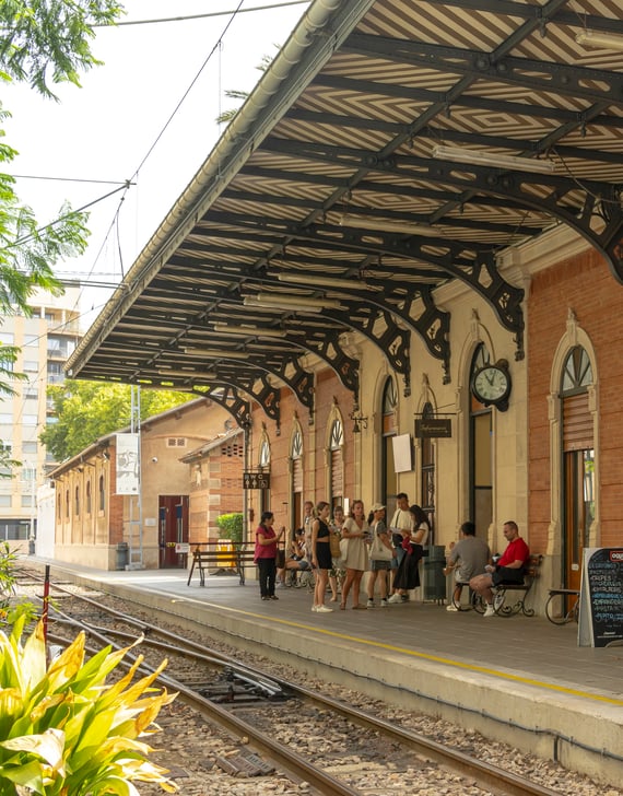 PLAZA ESPAÑAN TRAIN STATION