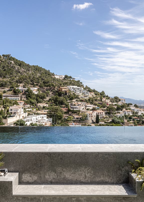 VILLA GENOVA