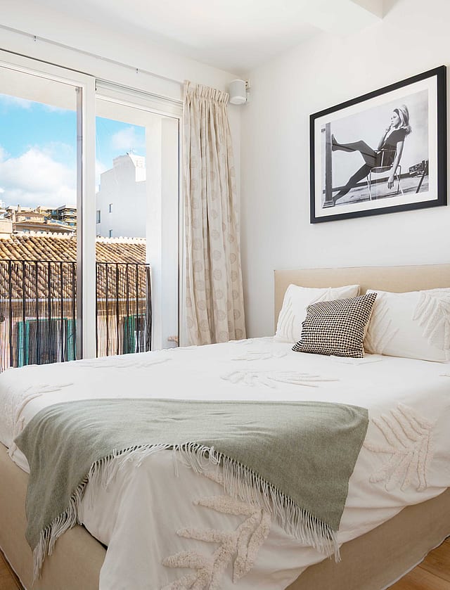 bedroom, penthouse bedroom, balcony, Palma apartment, en suite bedroom