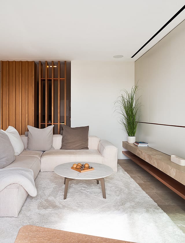 Paseo Maritimo Residence