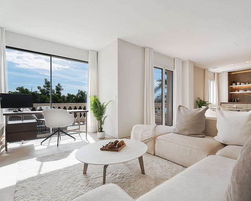 Paseo Maritimo Residence