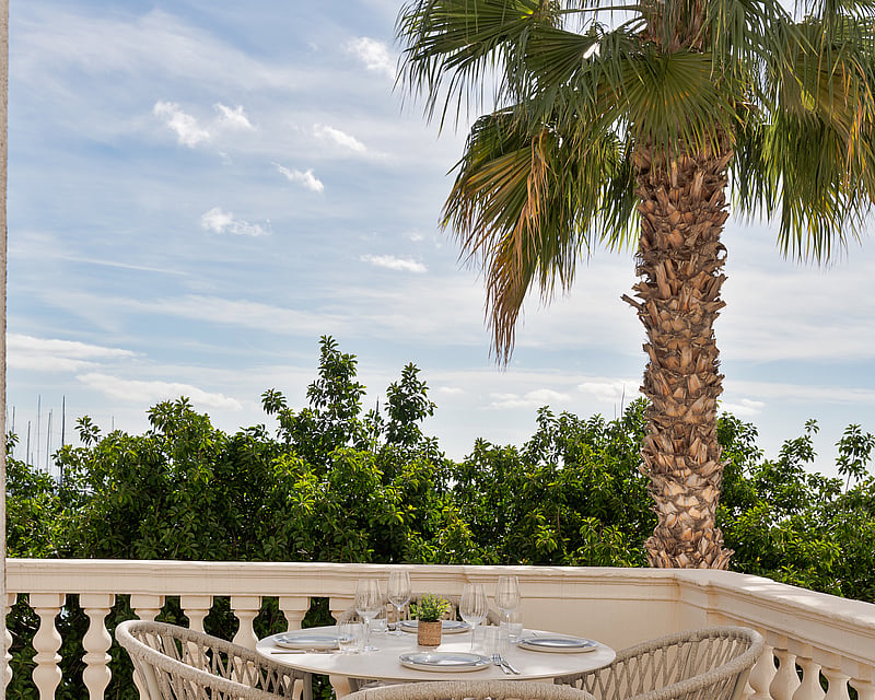 Paseo Maritimo Residence