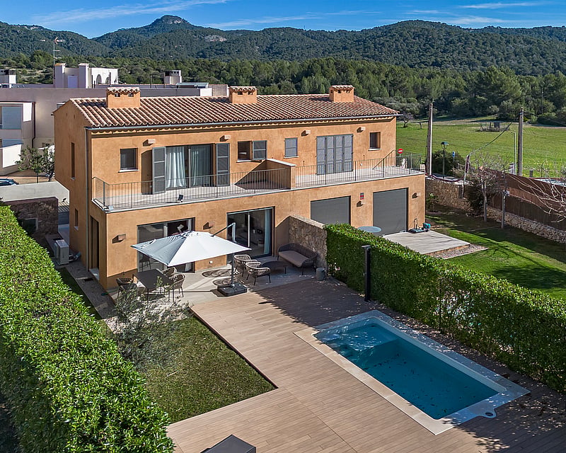 ES CAPDELLA TOWNHOUSE