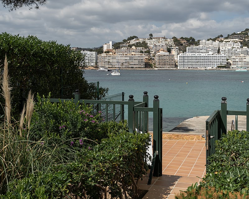 FRONTLINE PENTHOUSE IN SANTA PONSA