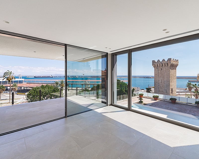 APARTMENT IN PASEO MARITIMO