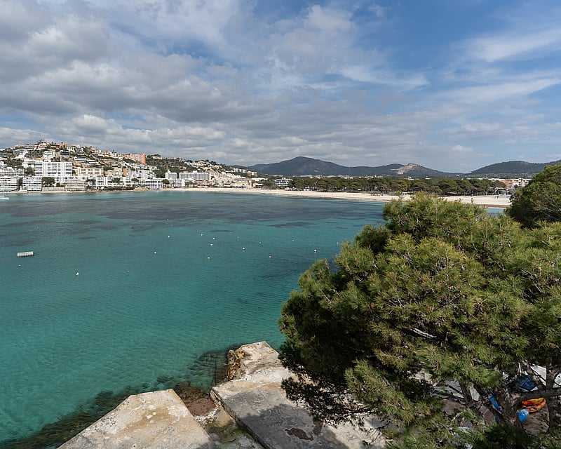 FRONTLINE PENTHOUSE IN SANTA PONSA