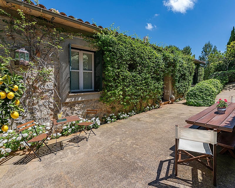 GEORGE SAND VILLA