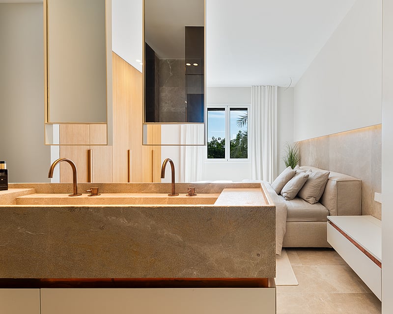 Paseo Maritimo Residence