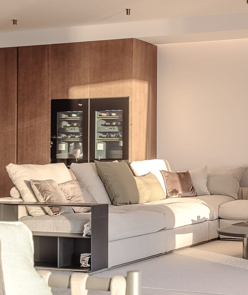Designer apartment located in Portixol frontline with sea and beach access