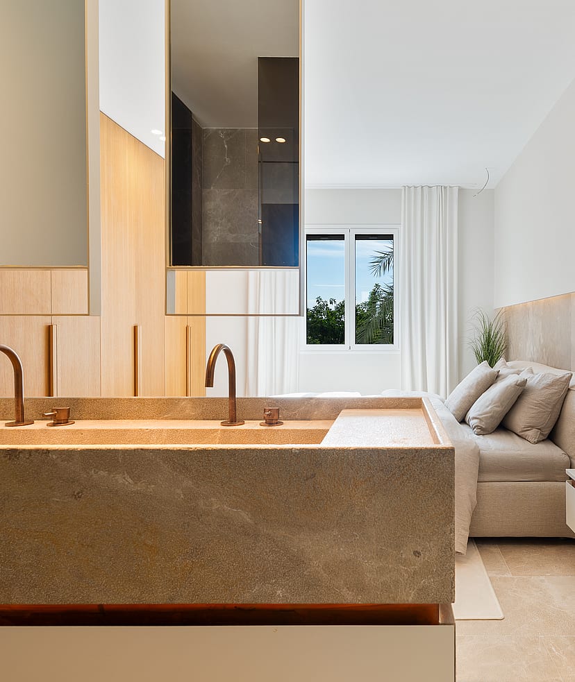 Paseo Maritimo Residence