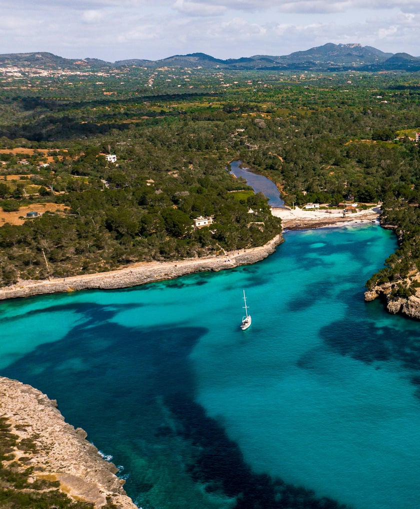CALA SANTANYI & LLOMBARDS