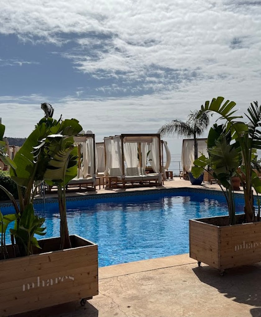 Mhares Sea Club
