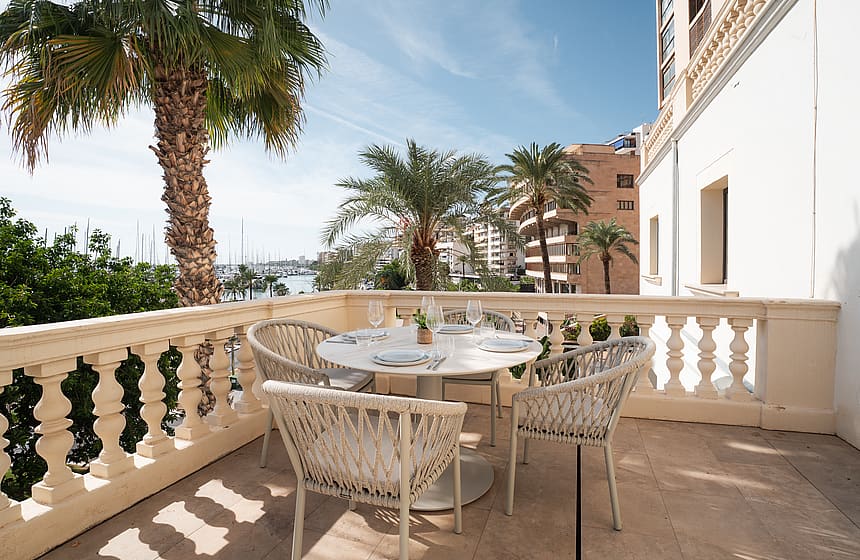 Paseo Maritimo Residence