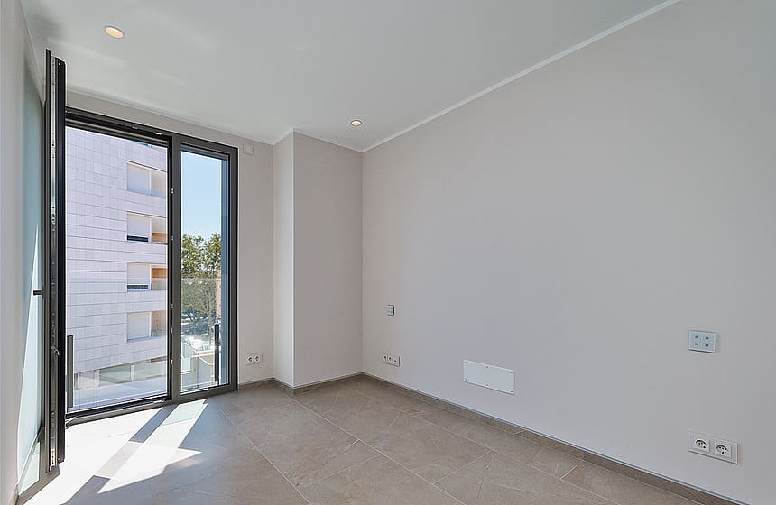 APARTMENT IN PASEO MARITIMO