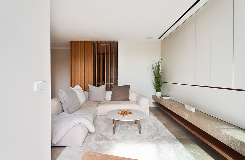 Paseo Maritimo Residence